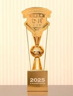 　２０２５年度「日本生命セ・パ交流戦」優勝トロフィー（撮影・伊藤笙子）