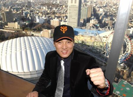 　イ・スンヨプ氏＝２００６年１月撮影　ジャイアンツ移籍当時　ガッツポーズを見せる