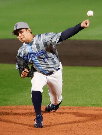 　楽天戦に先発し、７回３失点で６勝目を挙げたＤｅＮＡ・東＝楽天モバイルパーク