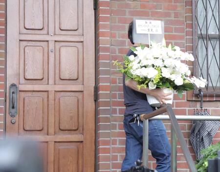 　お花が届けられた長嶋茂雄邸