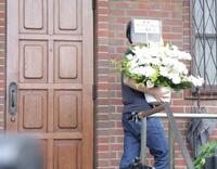 　お花が届けられた長嶋茂雄邸