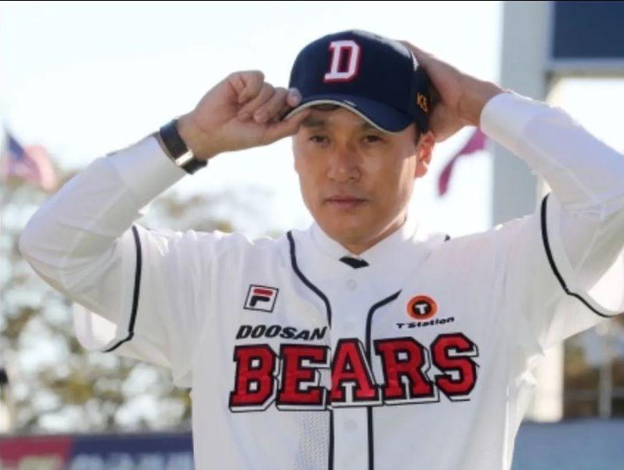 イ・スンヨプ氏の公式インスタグラム＠ｌｅｅ＿ｓｅｕｎｇ＿ｙｕｏｐより　２０２３年に「斗山ベアーズ」の監督に就任した