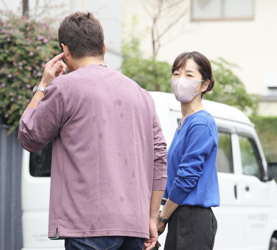 　王貞治氏を見送った長嶋一茂氏（手前）と長島三奈さん