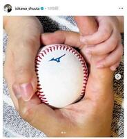 　石川柊太のインスタグラム（ｉｓｉｋａｗａ＿ｓｈｕｕｔａ）より 