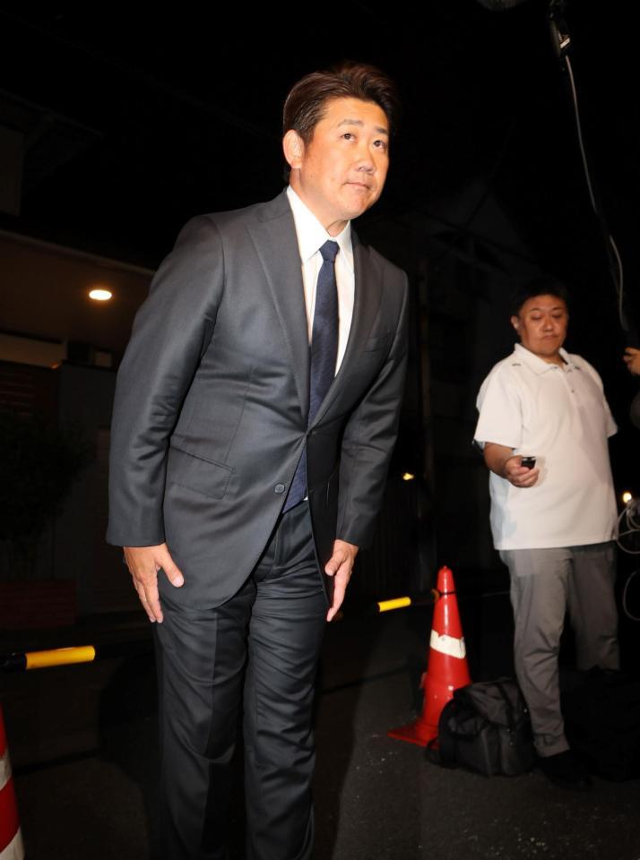 取材に応じる松坂大輔氏（撮影・石井剣太郎）