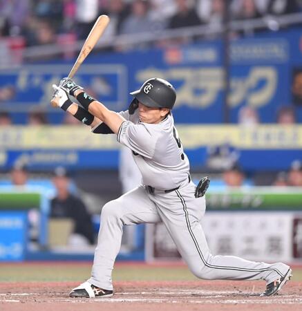 　５回、三振に倒れた門脇（撮影・開出牧）