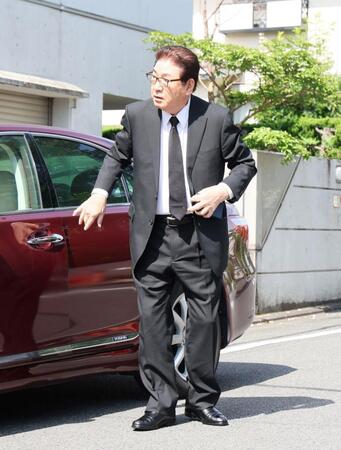 　長嶋茂雄さんの弔問に訪れた山本浩二氏（撮影・石井剣太郎）
