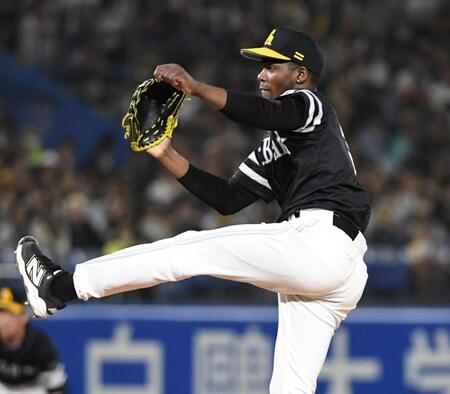 【写真】オスナがオスナに打たれた　顔も合わせないスレ違いの２人