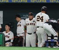 　楽天に敗れた阿部監督（撮影・佐々木彰尚）