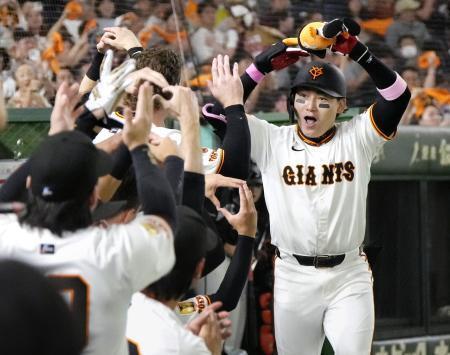 巨２-０楽（７日）　巨人、２発で連敗ストップ