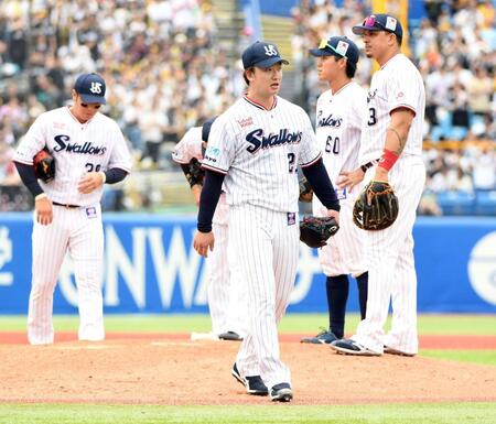 ヤクルトが大敗　連勝２でストップ　吉村が六回途中５失点ＫＯ　救援陣も止められず　打線も伊藤のソロのみ