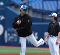 　先発を務める山崎（撮影・金田祐二）