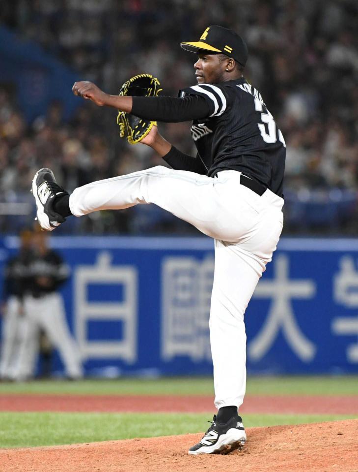 　８回３安打１８奪三振無失点の快投を見せたモイネロ