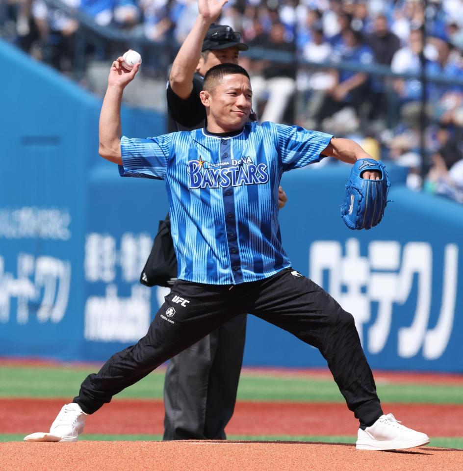堀口恭司選手モデル　スエット　Sサイズ 大晦日RIZIN、リーボックアンバサダーの堀口恭司選手が人気