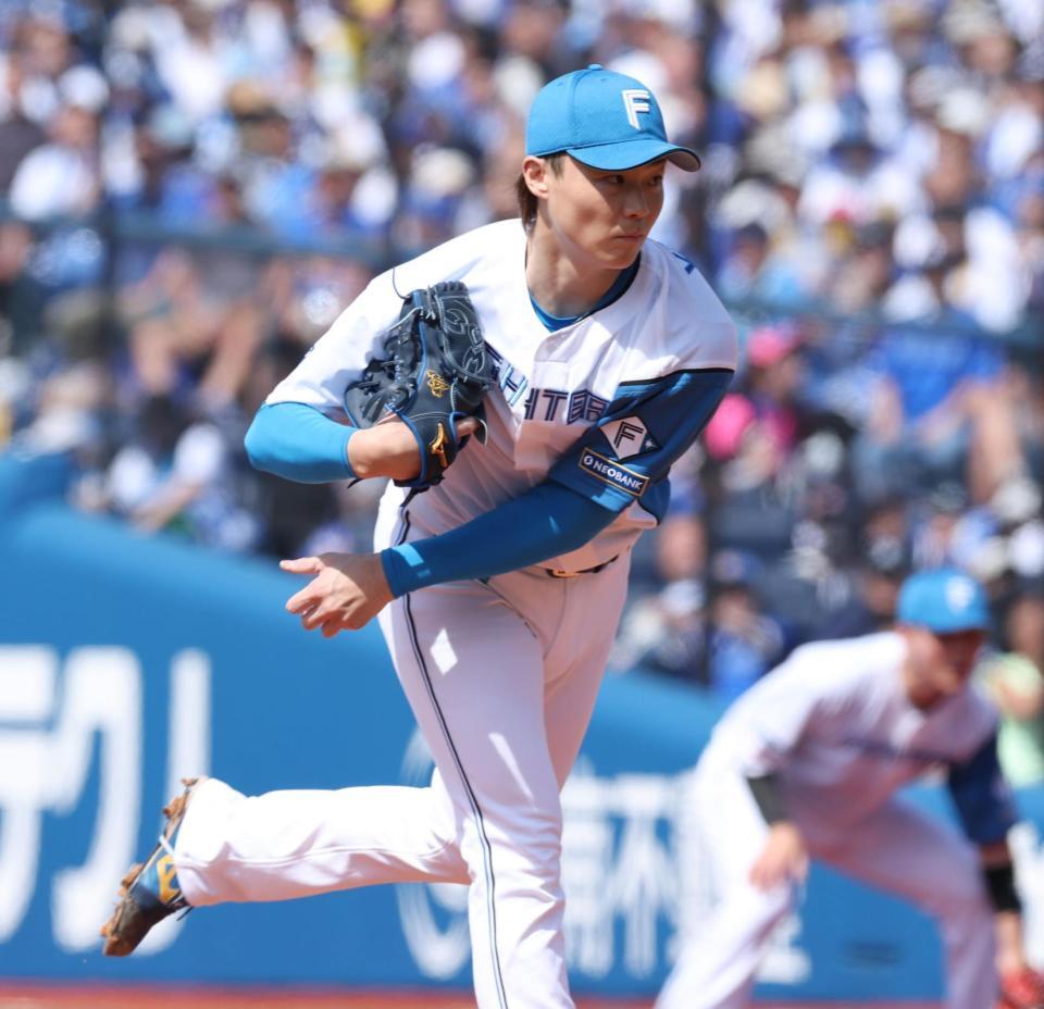 　力投する山崎（撮影・金田祐二）