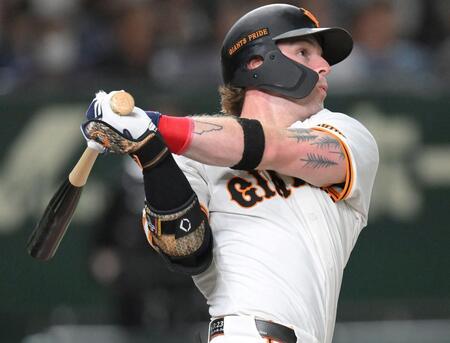 暴走のキャベッジ　過去の試合ではヘッスラも勢い余っていったんセーフのちタッチアウト