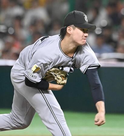 力投する先発の井上