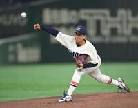 力投する先発の東北福祉大・桜井頼之介＝東京ドーム（撮影・伊藤笙子）