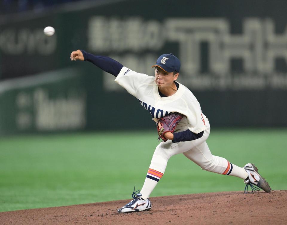 力投する先発の東北福祉大・桜井頼之介＝東京ドーム（撮影・伊藤笙子）
