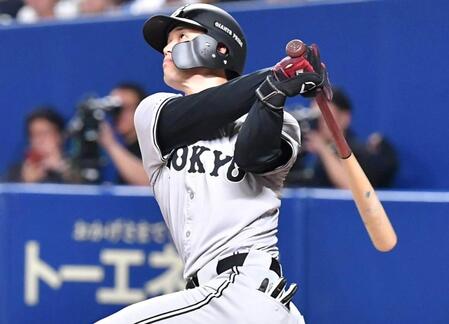 巨人・若林にアクシデントか　三回で途中交代　開幕から奮闘の２７歳　第１打席は右飛に倒れる