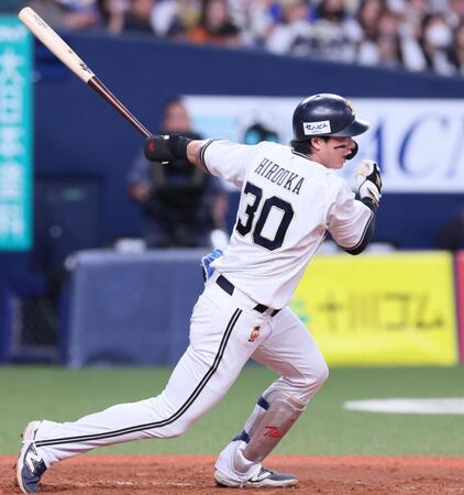 オリックス快勝！ＤｅＮＡ・バウアーを攻略　広岡が決勝打
