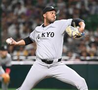 　１２回裏に登板し、無得点に抑えたマルティネス