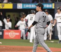 　３回、森に右翼線２点二塁打を打たれた赤星