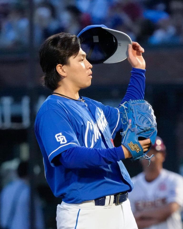 　３回、先制を許した中日先発の三浦