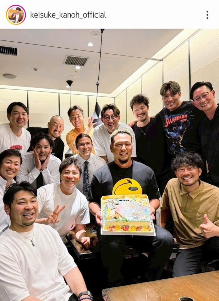 　狩野恵輔氏のインスタグラム（ｋｅｉｓｕｋｅ＿ｋａｎｏｈ＿ｏｆｆｉｃｉａｌ）より