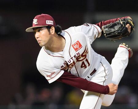 　８回、阪神打線を無失点に抑える加治屋