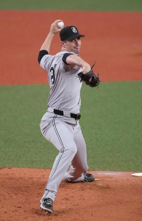 巨人・グリフィンが粋な心遣い　オリックス・大城のバースデーソングで時間稼ぎ　外国人で異例の光景に実況も伝える