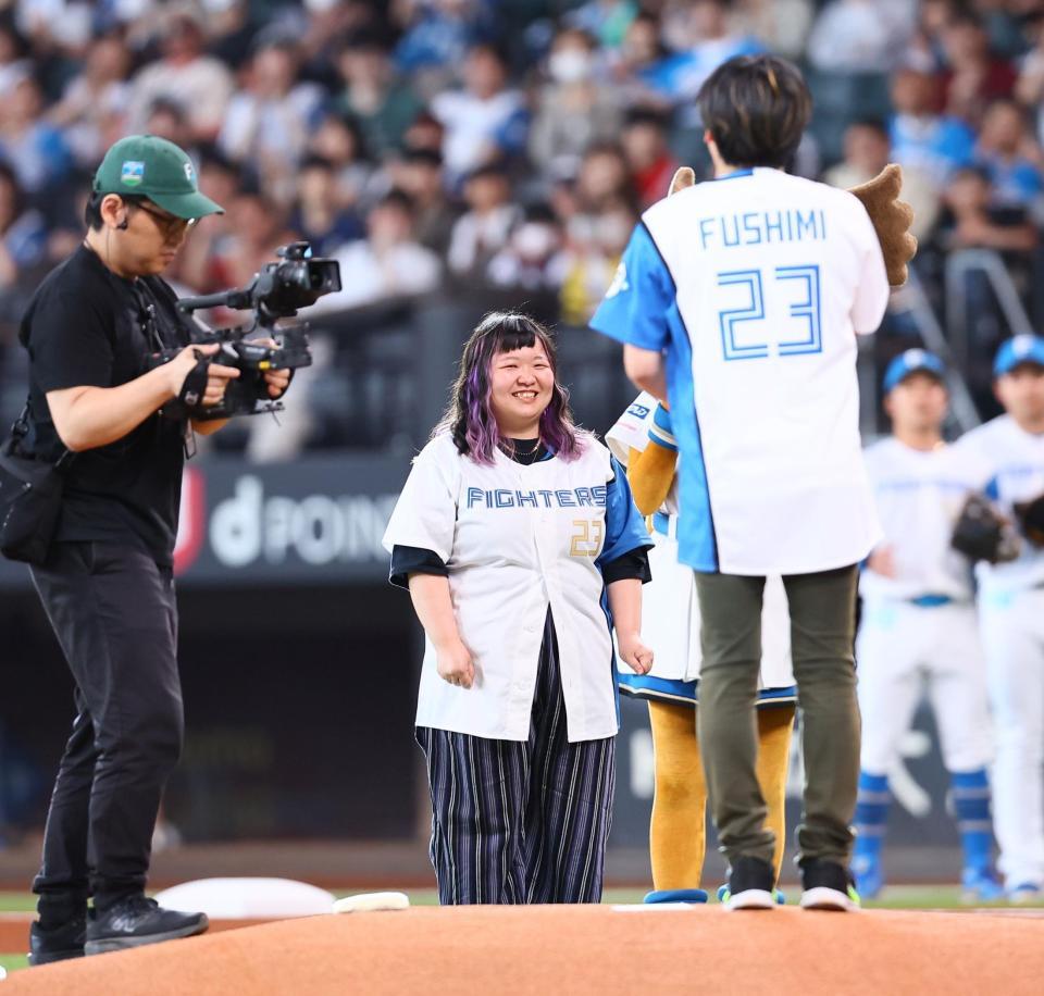 　試合前、プロポーズ大作戦が行われたエスコンフィールド（撮影・中島達哉）