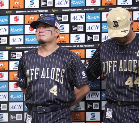 　ヒーローインタビューで涙ぐむ森（撮影・坂部計介）