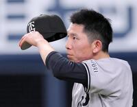 　５回、西川に２点二塁打を許した戸郷