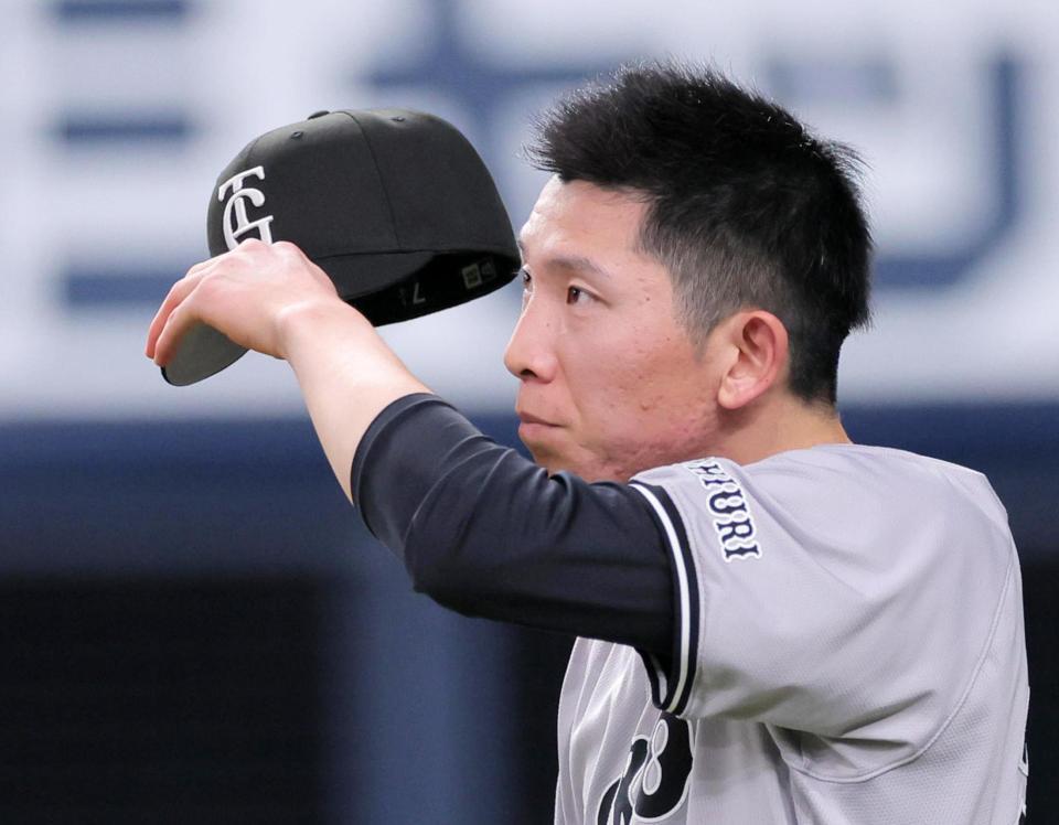 　５回、西川に２点二塁打を許した戸郷