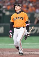 　８回、見逃し三振に倒れた丸（撮影・開出牧）