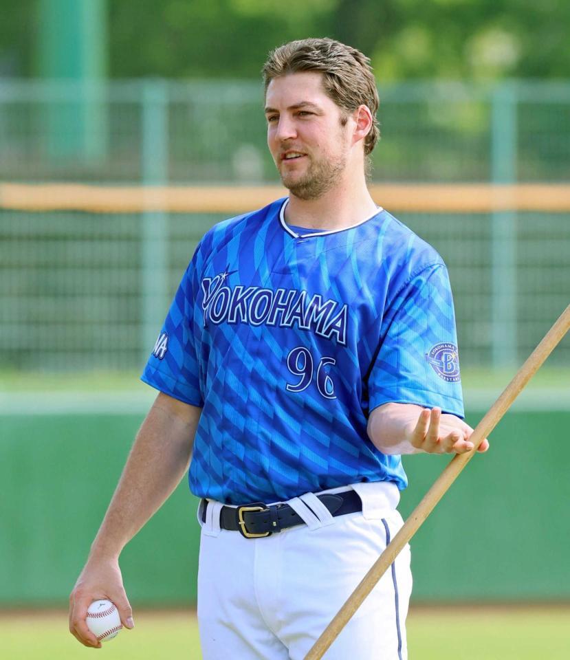 　西武戦に先発するバウアー