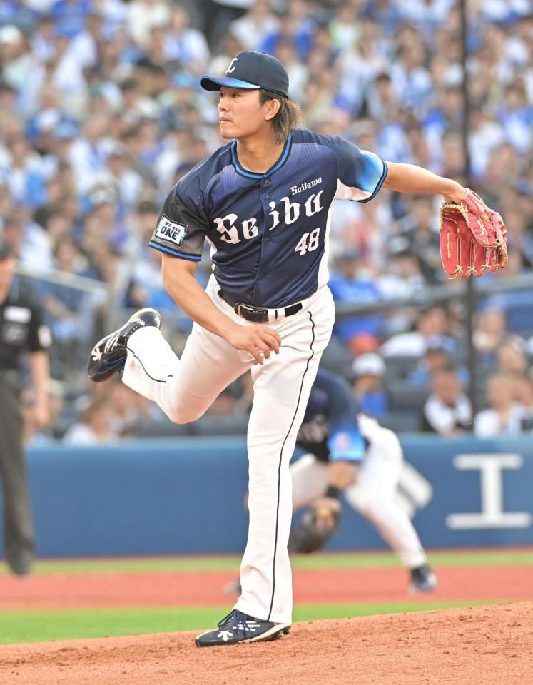 　先発の今井（撮影・持木克友）