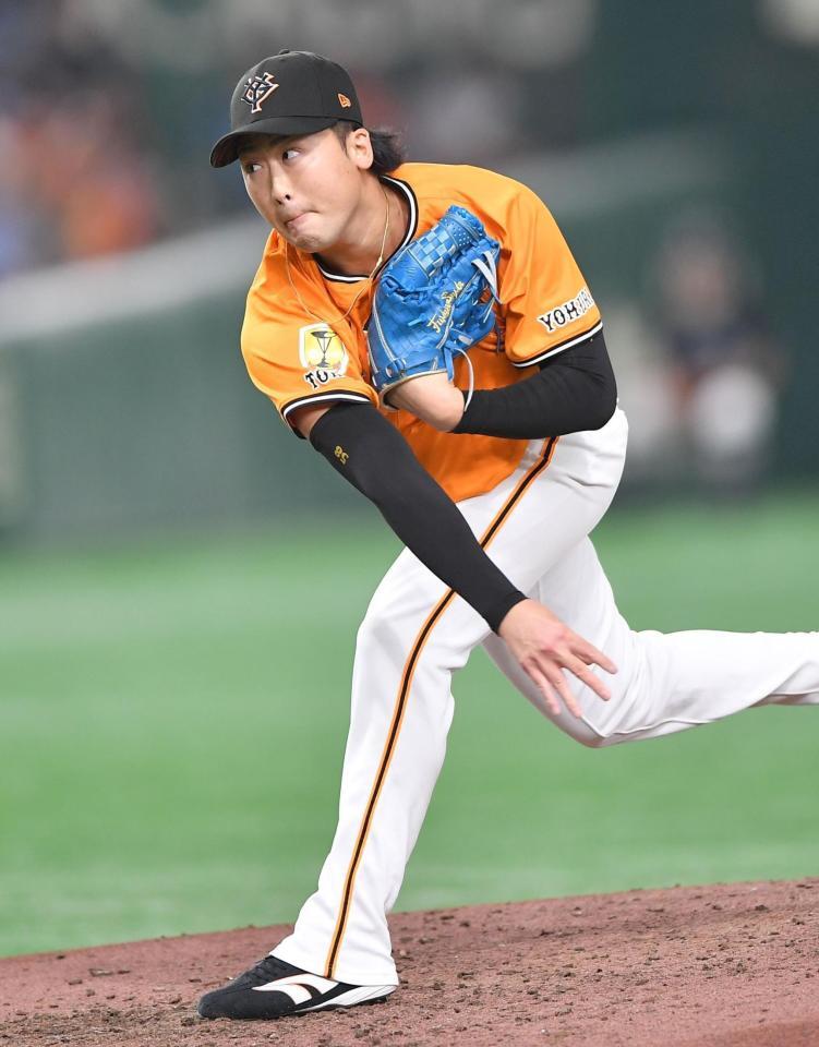 　７回から登板し１イニングを無失点に抑えた船迫（撮影・開出牧）