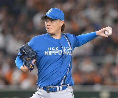 　力投する先発の山崎（撮影・伊藤笙子）