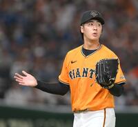 　初回を三者凡退に抑えた西舘（撮影・伊藤笙子）