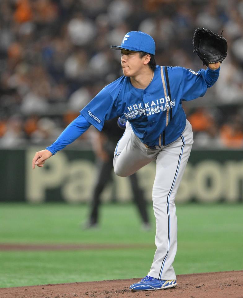 　力投する先発の北山（撮影・伊藤笙子）