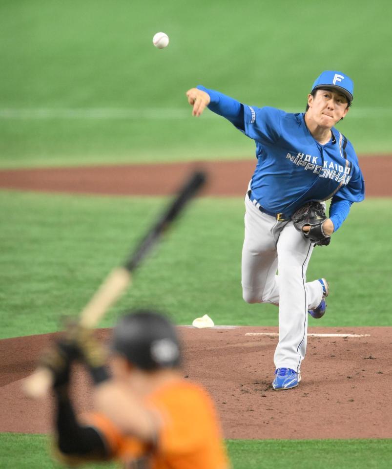 　力投する先発の北山（撮影・伊藤笙子）