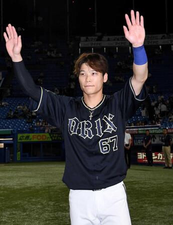 オリックス 延長十回決めた!貯金最多タイ8 代打中川がV打 交流戦優勝の可能性残す