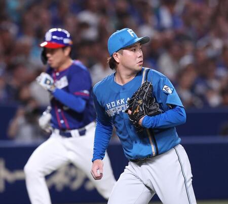 　３回、村松に中飛を浴びて犠飛となった金村（撮影・佐々木彰尚）