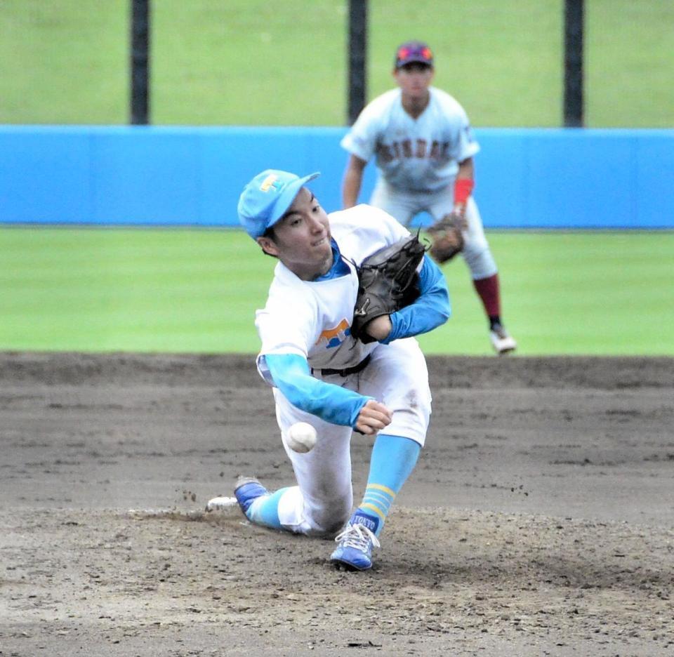 　３戦連続１回無失点とアピールした東大・渡辺