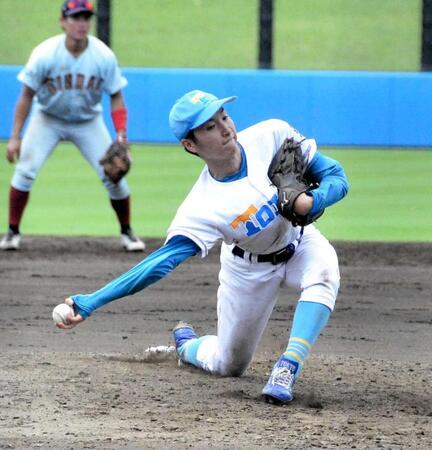 　３戦連続１回無失点とアピールした東大・渡辺（撮影・間宮涼）