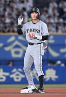 　５回、二塁打を放った坂本