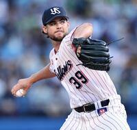 　先発し、投げ込むランバート（撮影・田中太一）