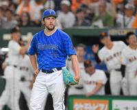 　６回、オコエに３点適時三塁打を浴びたバウアー（撮影・伊藤笙子）